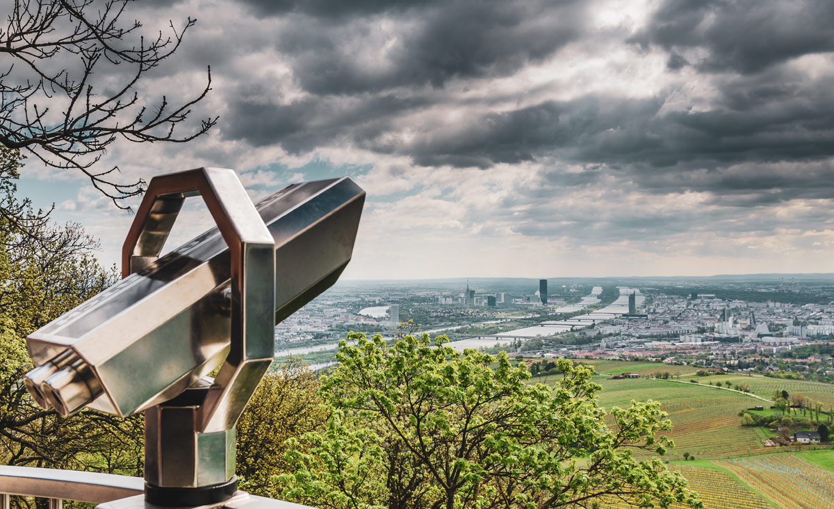 Genießen Sie das Panorama über die Stadt Wien vom Kahlenberg aus